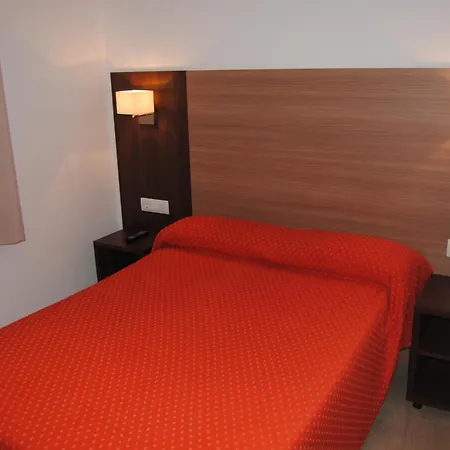 Hotel Victoria *